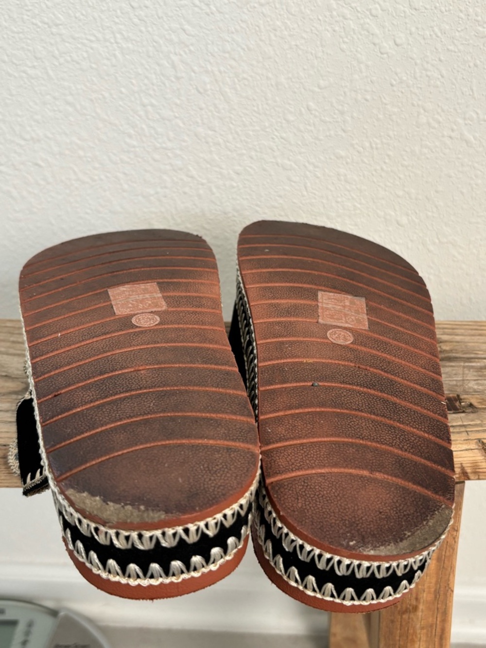 ✨ Black Espadrille Platform Sandals with Contrast Stitching Dirty Laundry sz 8.5 - Picture 7 of 7